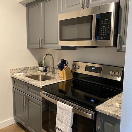 Stylish 1 Bedroom Apartment In Gadsden, Al Bagian luar foto