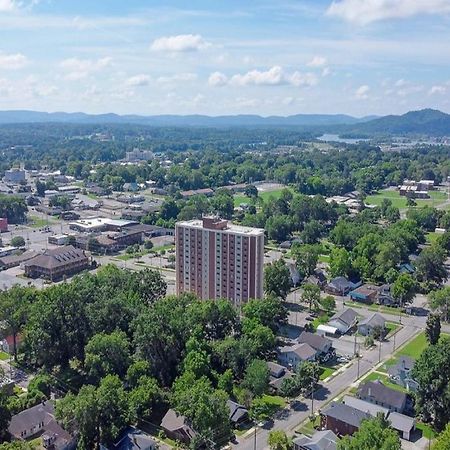 Stylish 1 Bedroom Apartment In Gadsden, Al Bagian luar foto